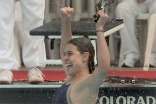 2007 - Alessandra - Chico Piscina - Campea 100m Peito chegada